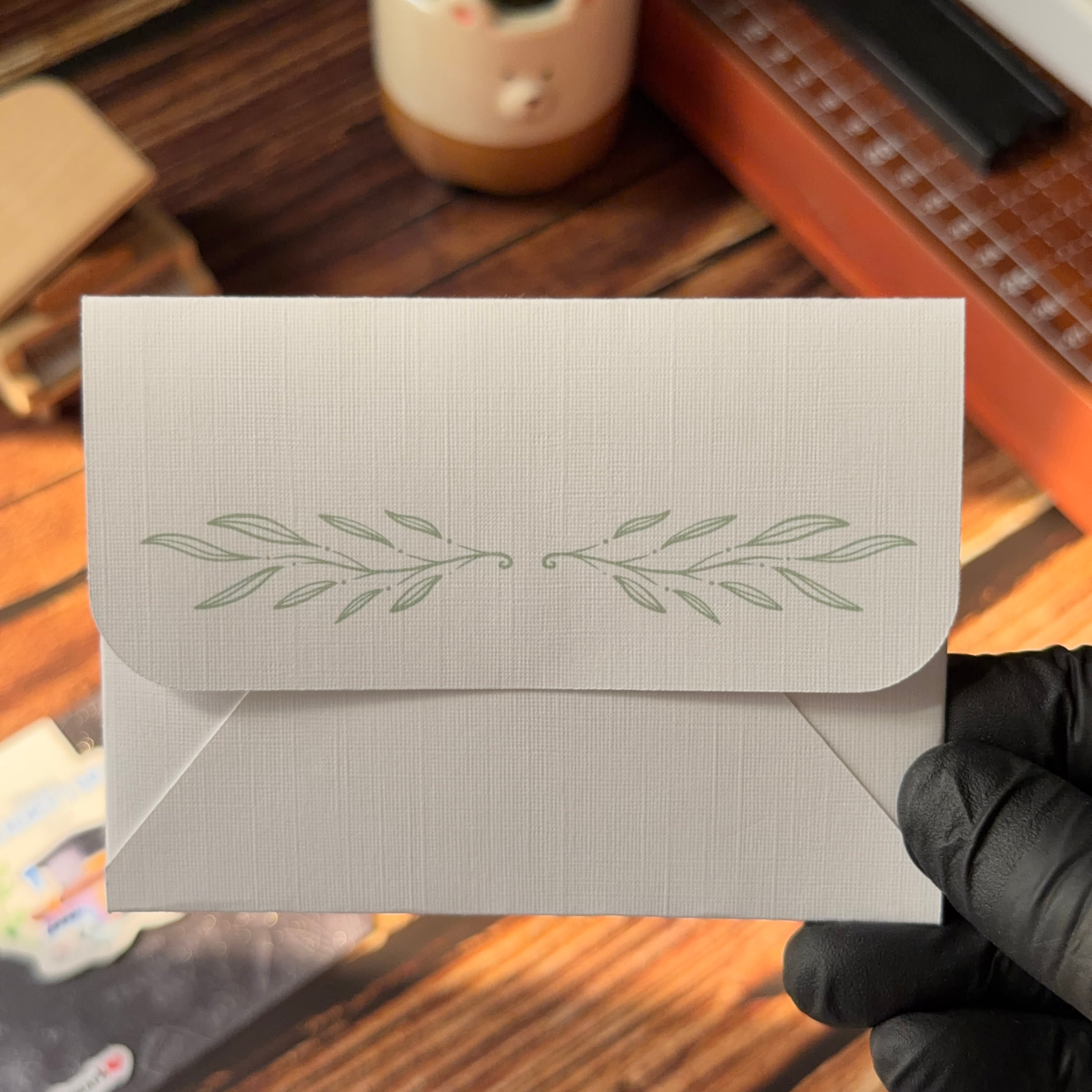 Envelope - White/Green